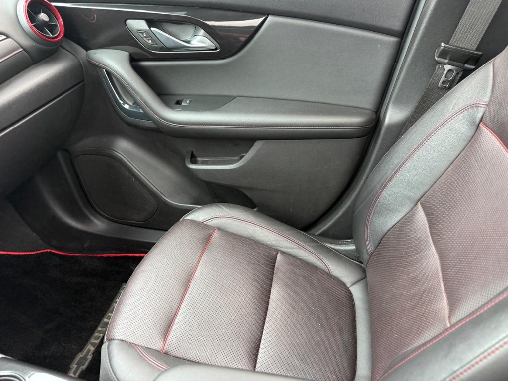 Chevrolet Blazer Vehicle Full-screen Gallery Image 22