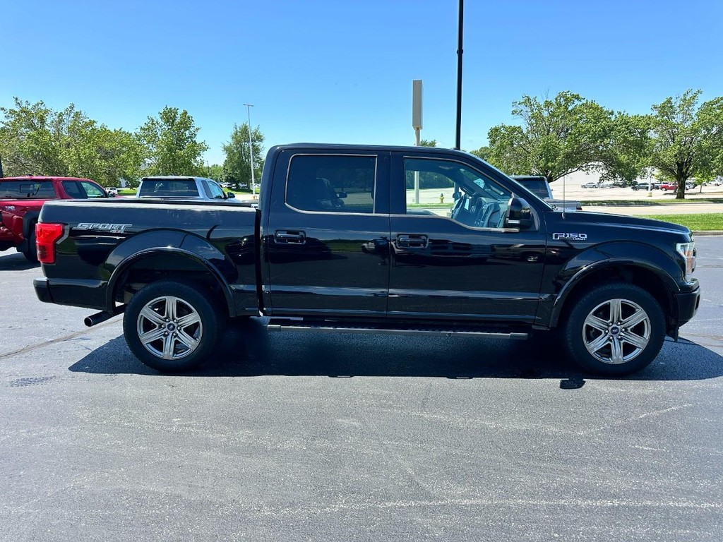 Ford F-150 Vehicle Full-screen Gallery Image 02