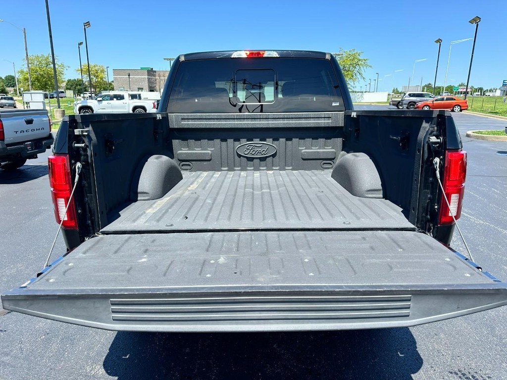 Ford F-150 Vehicle Full-screen Gallery Image 05