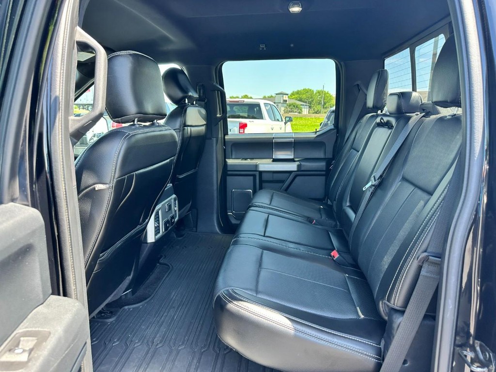 Ford F-150 Vehicle Full-screen Gallery Image 10