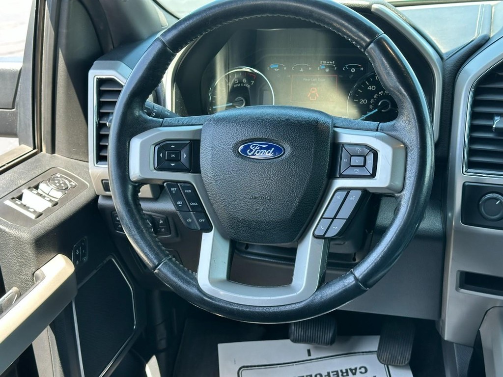 Ford F-150 Vehicle Full-screen Gallery Image 12