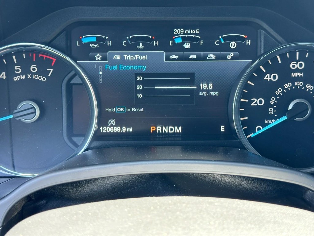 Ford F-150 Vehicle Full-screen Gallery Image 23