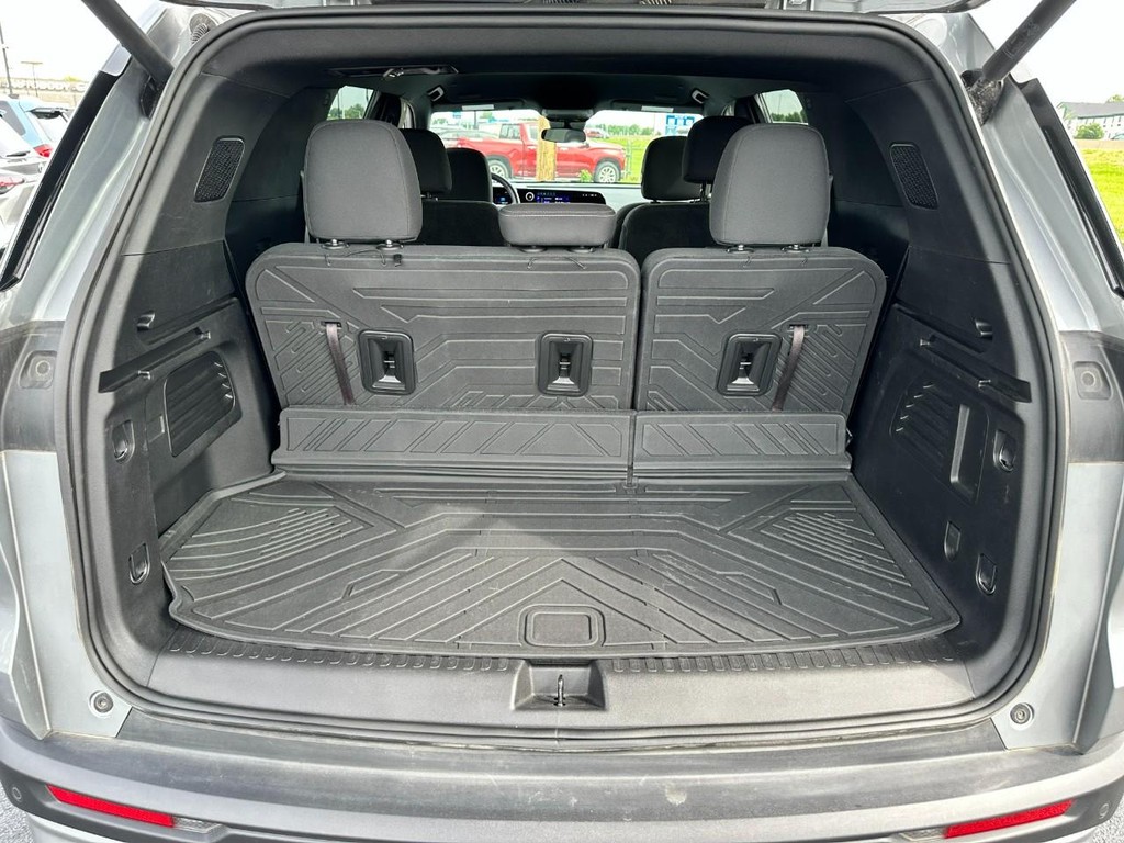 Chevrolet Traverse Vehicle Full-screen Gallery Image 05