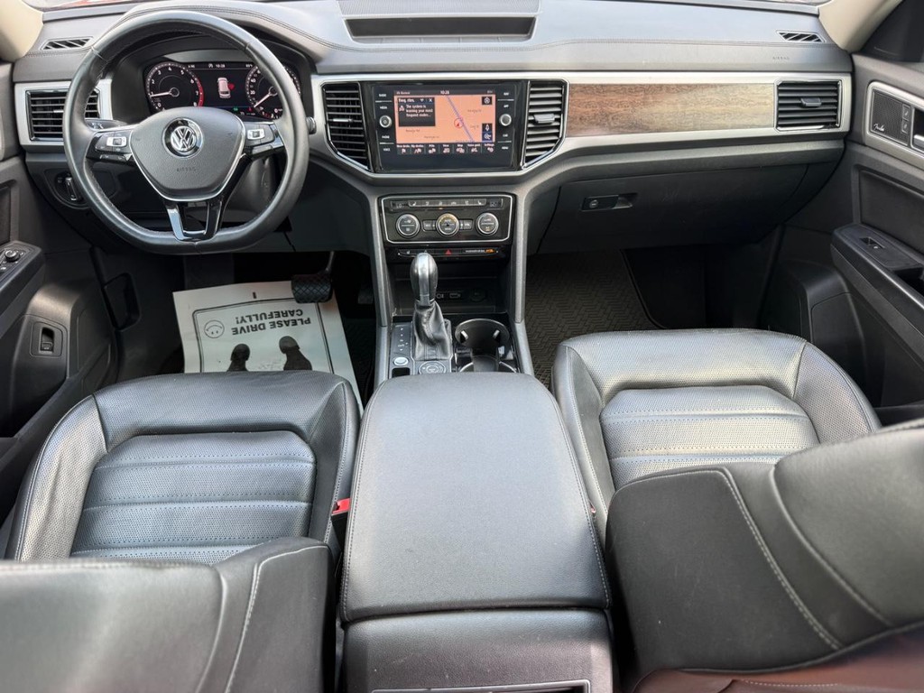 Volkswagen Atlas Vehicle Full-screen Gallery Image 03