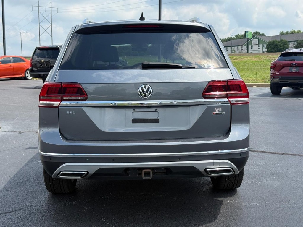 Volkswagen Atlas Vehicle Full-screen Gallery Image 05