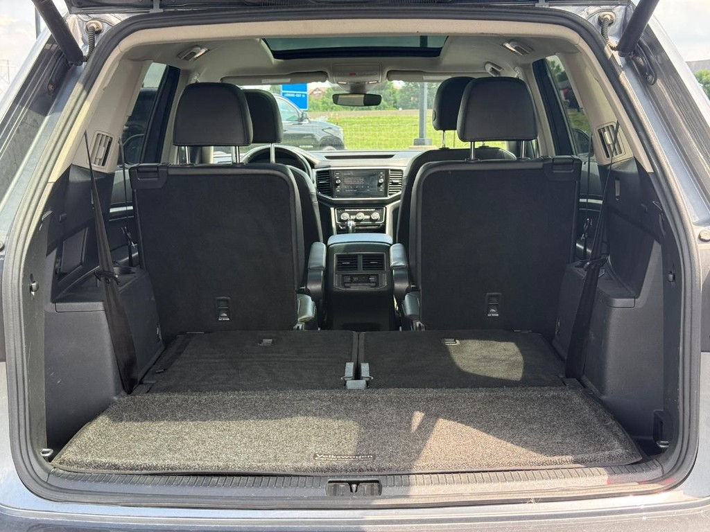 Volkswagen Atlas Vehicle Full-screen Gallery Image 07