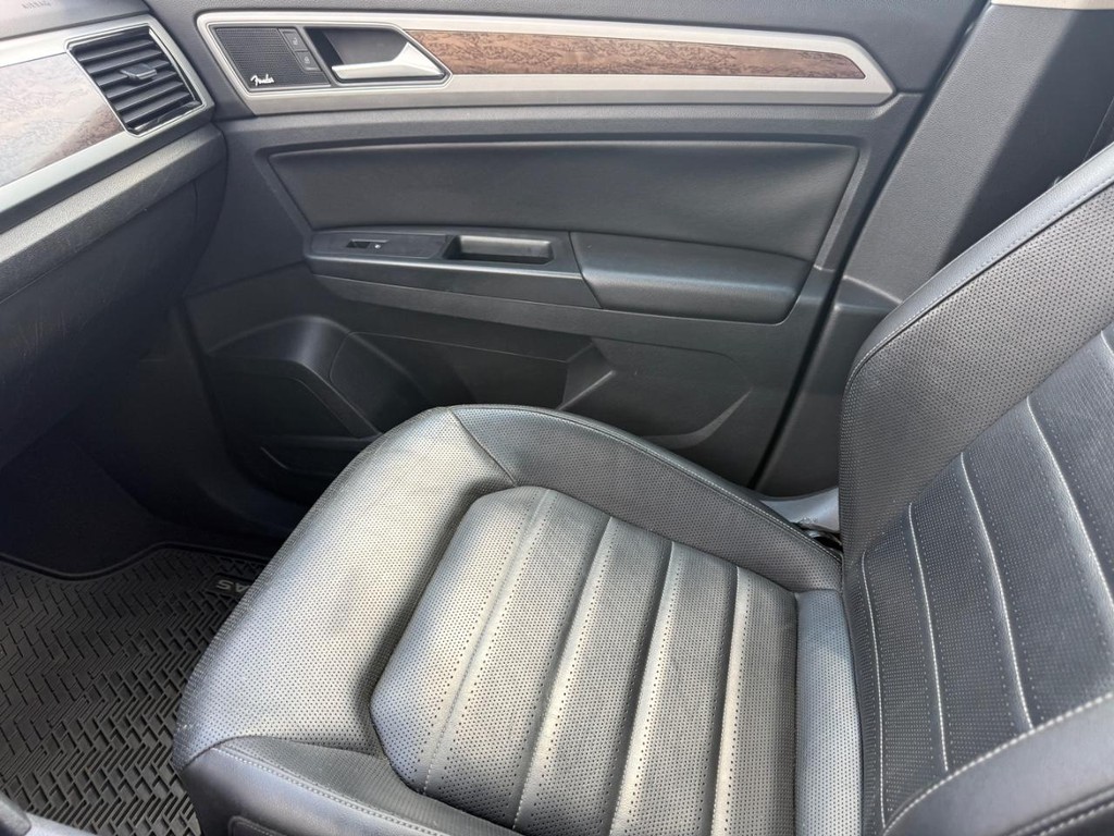 Volkswagen Atlas Vehicle Full-screen Gallery Image 22