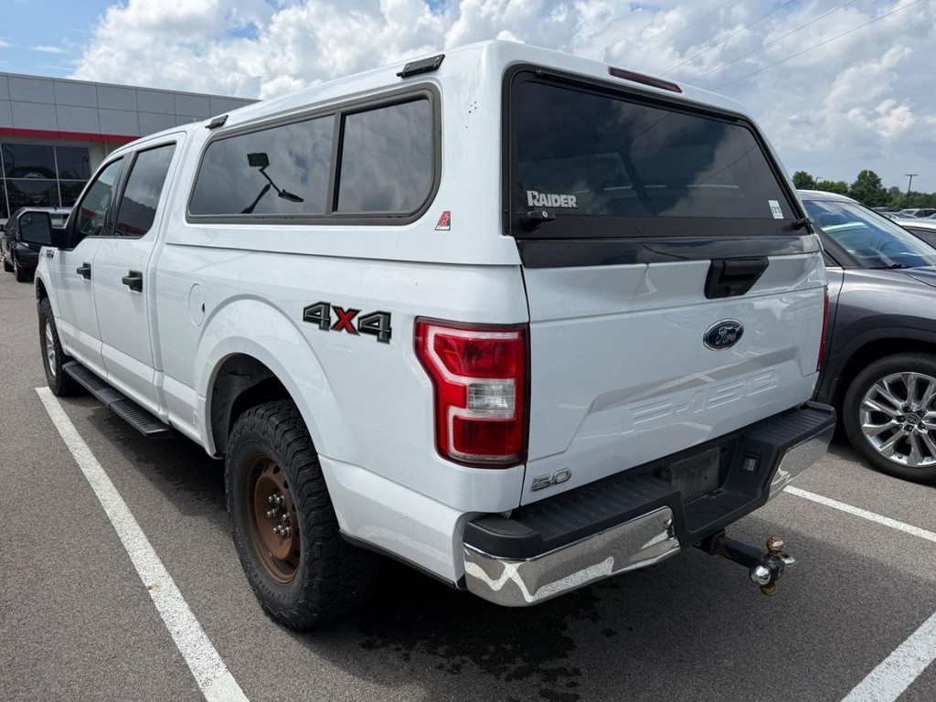 Ford F-150 Vehicle Full-screen Gallery Image 02