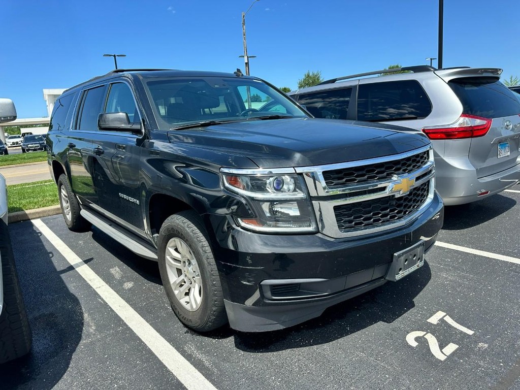 Chevrolet Suburban Vehicle Full-screen Gallery Image 02