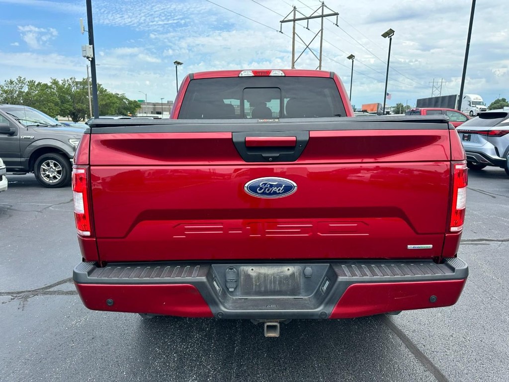 Ford F-150 Vehicle Full-screen Gallery Image 04