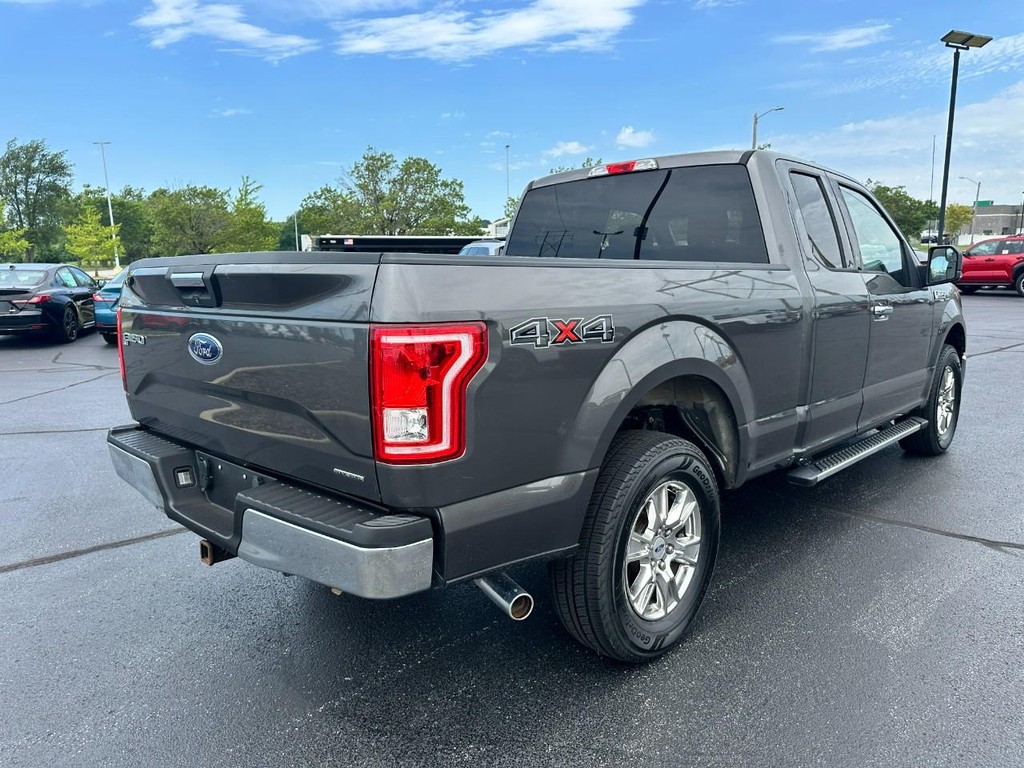 Ford F-150 Vehicle Full-screen Gallery Image 03