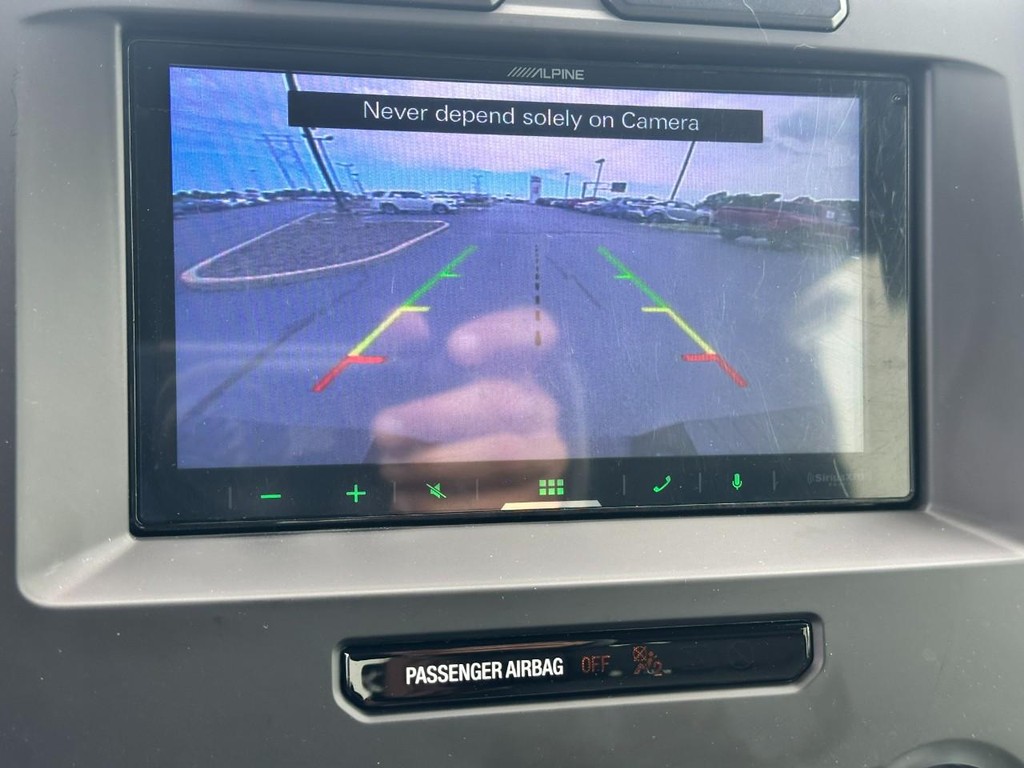Ford F-150 Vehicle Full-screen Gallery Image 21