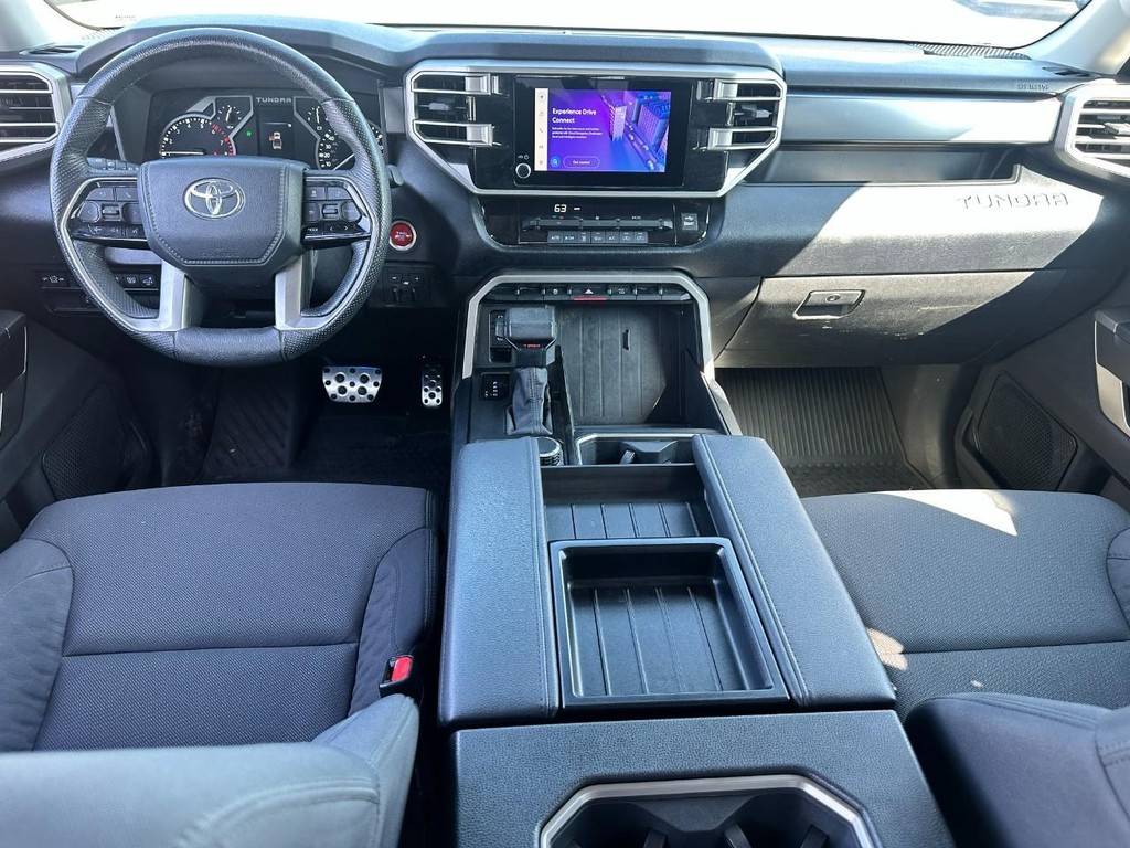 Toyota Tundra 4WD Vehicle Full-screen Gallery Image 03