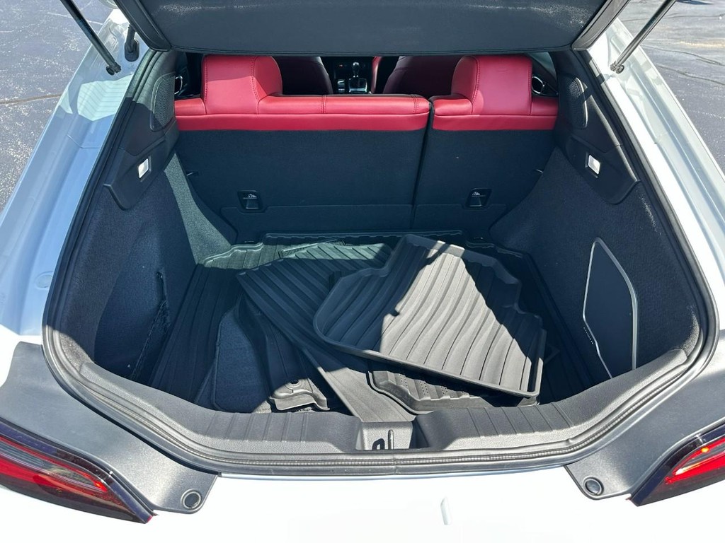 Acura Integra Vehicle Full-screen Gallery Image 05