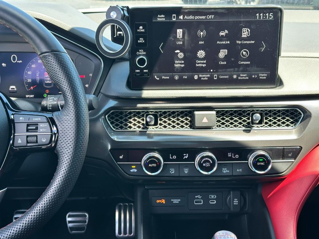 Acura Integra Vehicle Full-screen Gallery Image 13