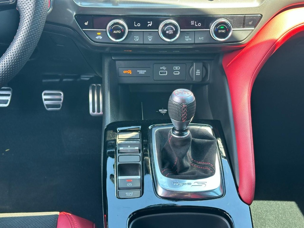 Acura Integra Vehicle Full-screen Gallery Image 14