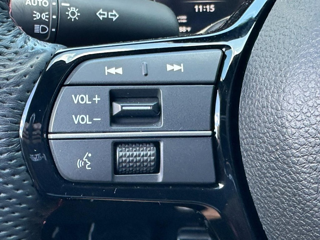 Acura Integra Vehicle Full-screen Gallery Image 18