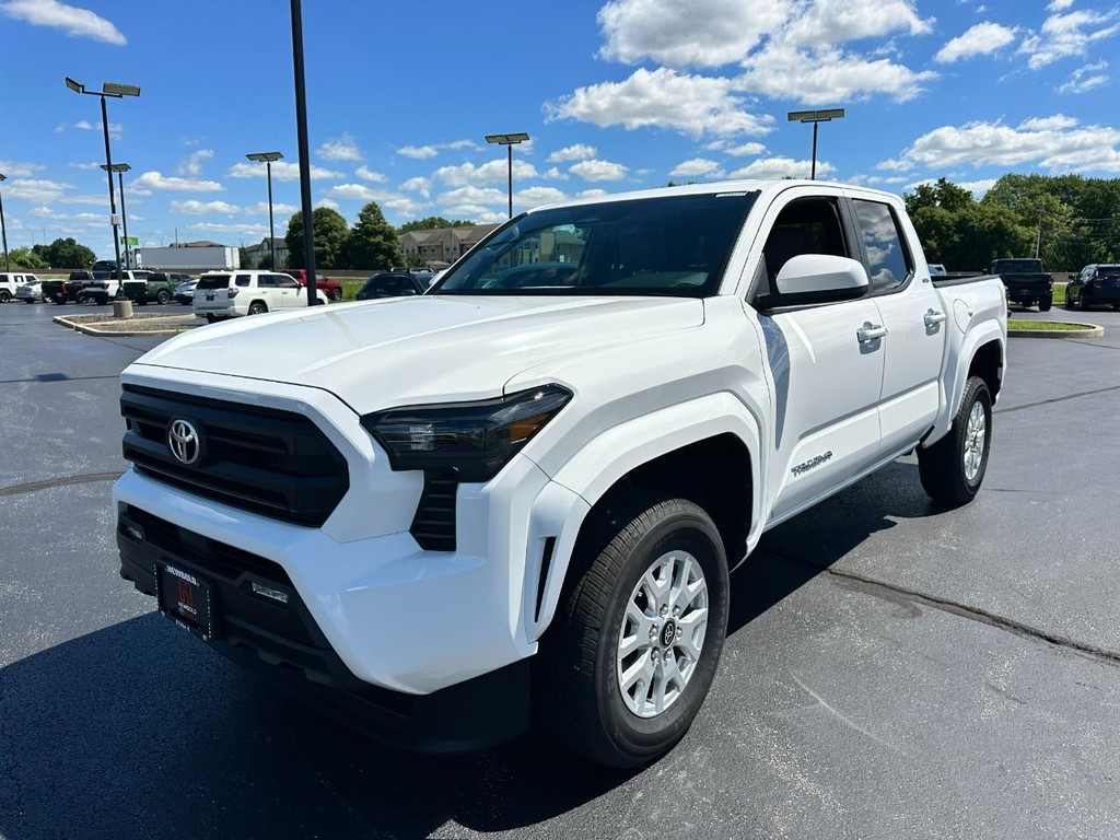 Toyota Tacoma 4WD Vehicle Full-screen Gallery Image 09