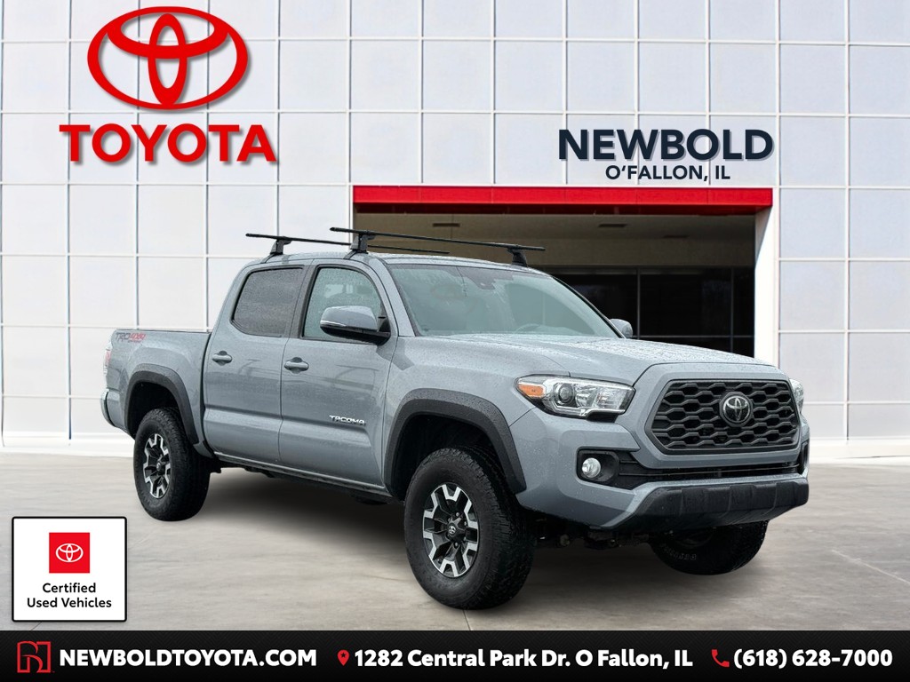 Toyota Tacoma 4WD Vehicle Full-screen Gallery Image 01