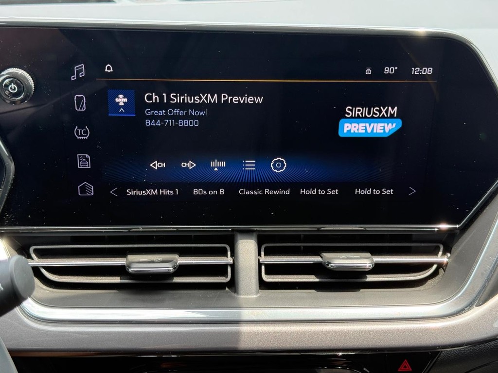 Chevrolet Trax Vehicle Full-screen Gallery Image 16