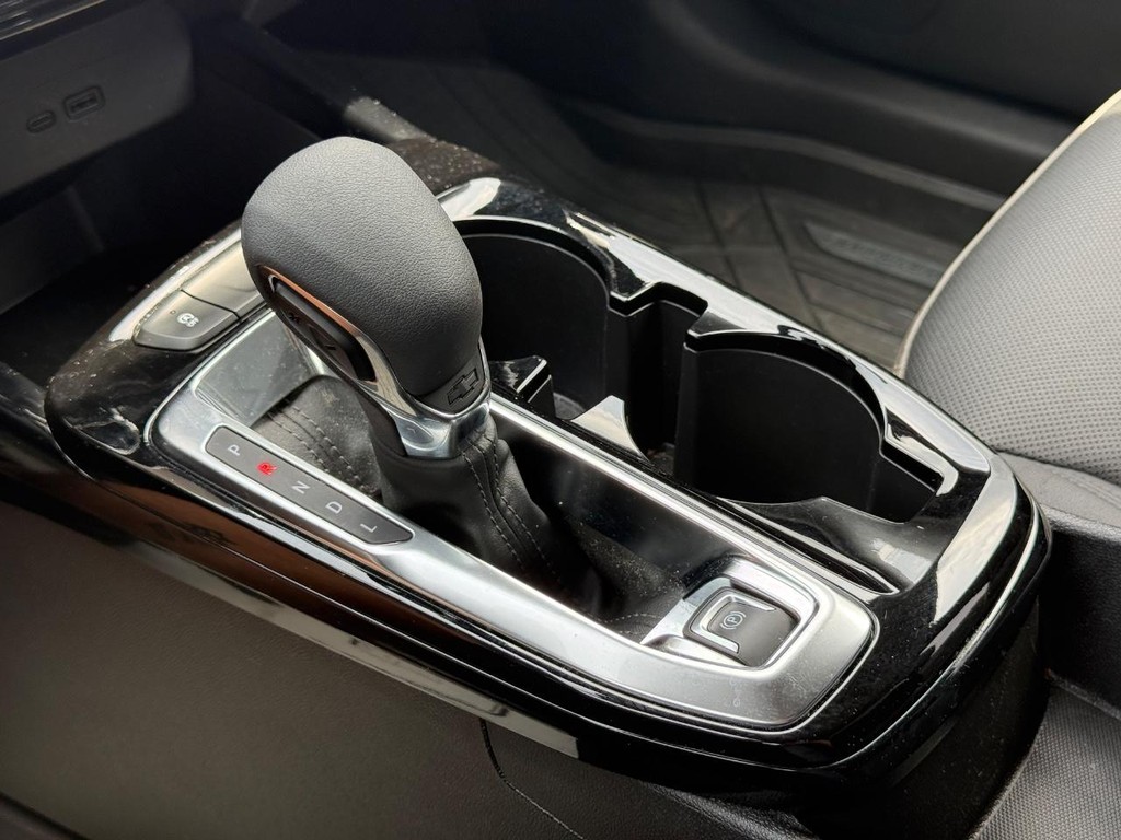 Chevrolet Trax Vehicle Full-screen Gallery Image 19