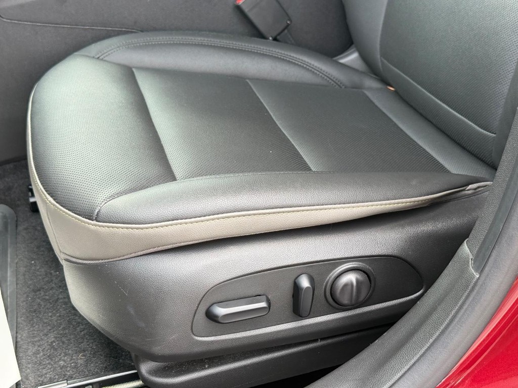Chevrolet Trax Vehicle Full-screen Gallery Image 24