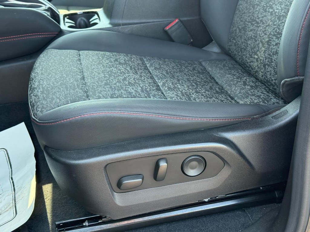 Chevrolet Colorado Vehicle Full-screen Gallery Image 22