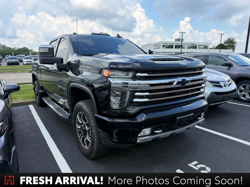 Chevrolet Silverado 2500HD Vehicle Full-screen Gallery Image 01