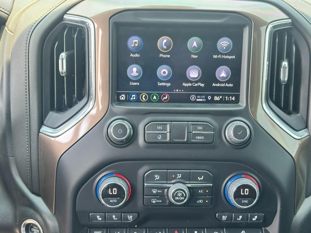 Chevrolet Silverado 2500HD Vehicle Full-screen Gallery Image 14