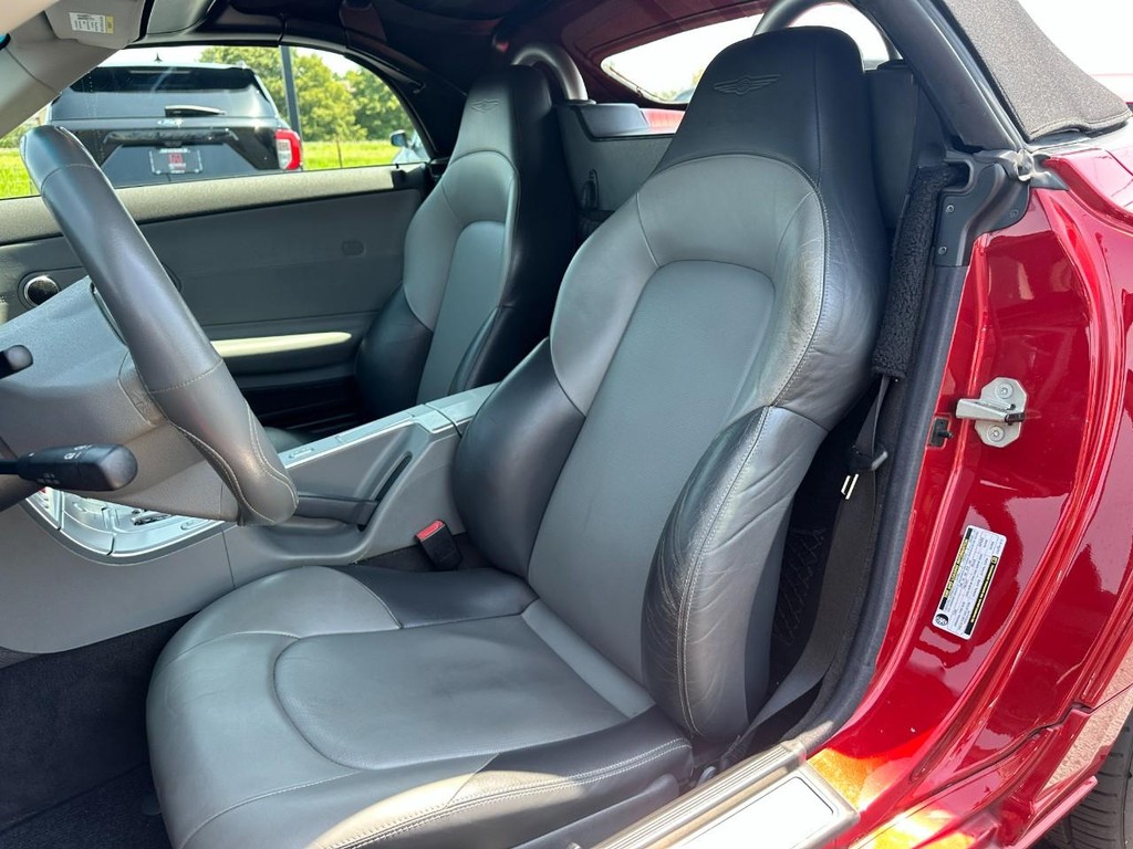 Chrysler Crossfire Vehicle Full-screen Gallery Image 12