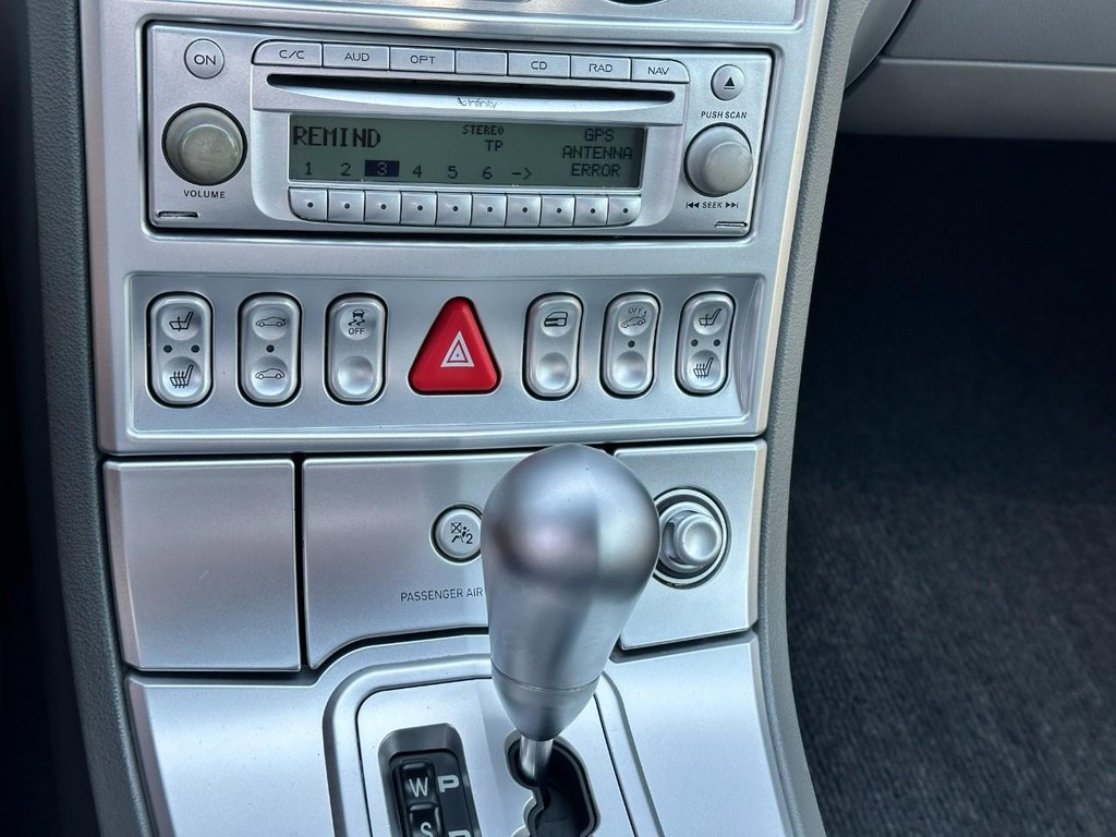 Chrysler Crossfire Vehicle Full-screen Gallery Image 15