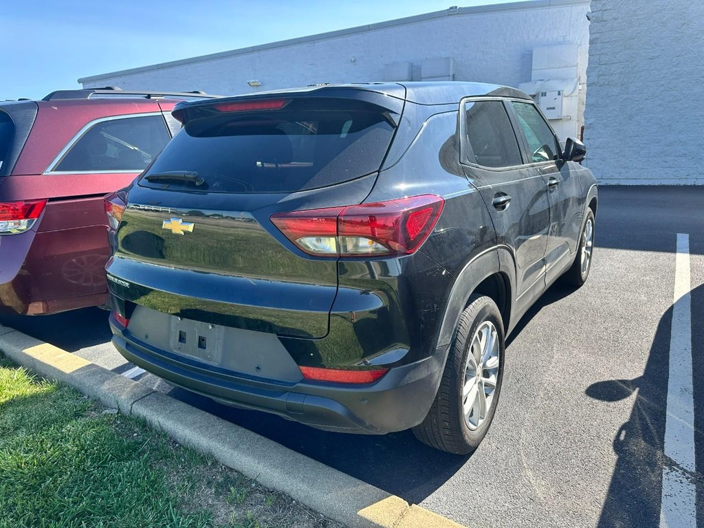 Chevrolet TrailBlazer Vehicle Full-screen Gallery Image 03