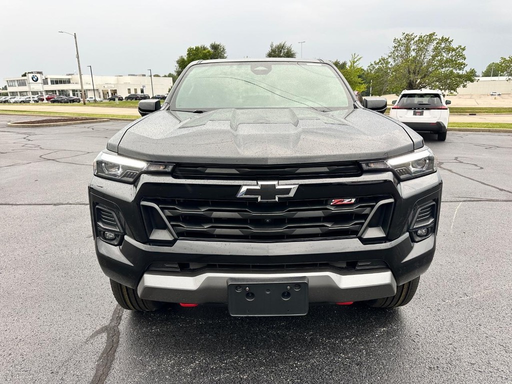 Chevrolet Colorado Vehicle Full-screen Gallery Image 09