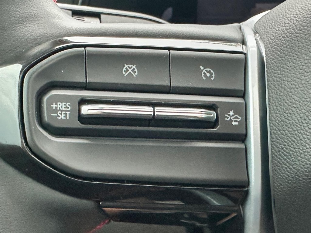 Chevrolet Colorado Vehicle Full-screen Gallery Image 20