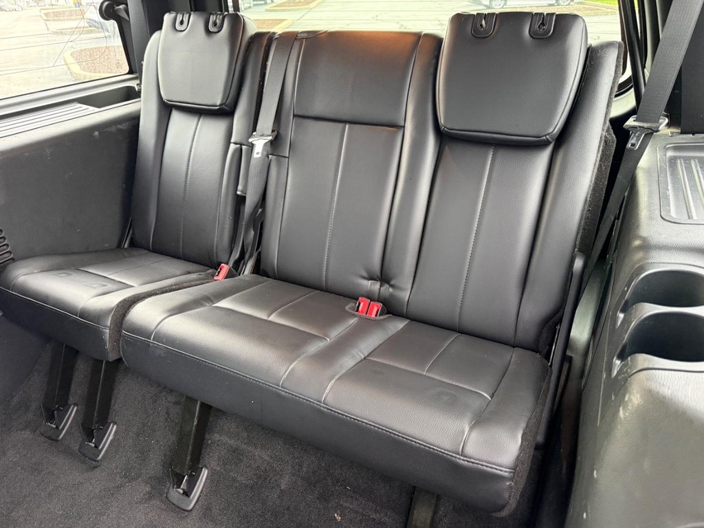 Ford Expedition Vehicle Full-screen Gallery Image 11