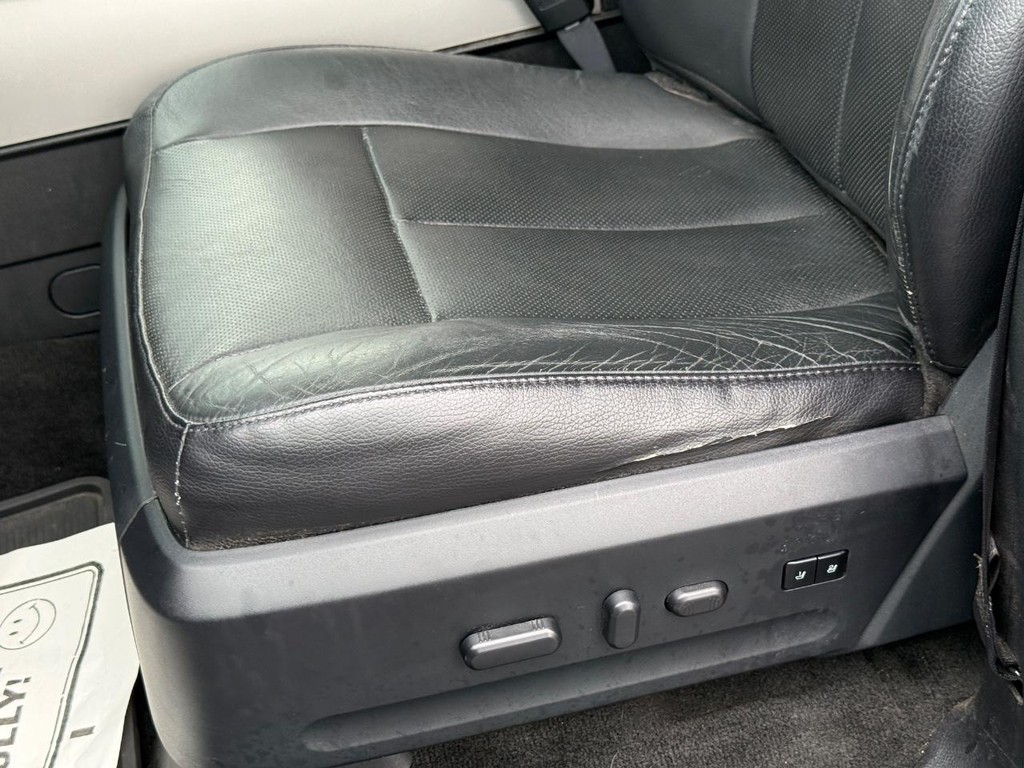 Ford Expedition Vehicle Full-screen Gallery Image 26
