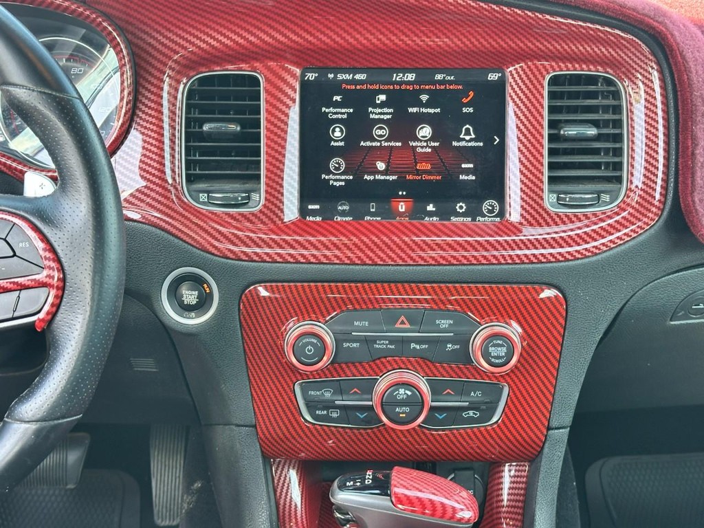 Dodge Charger Vehicle Full-screen Gallery Image 14