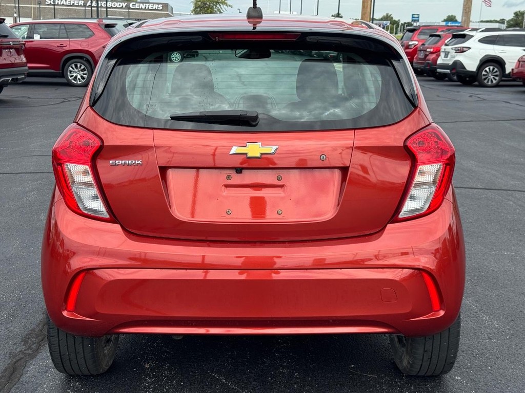 Chevrolet Spark Vehicle Full-screen Gallery Image 05
