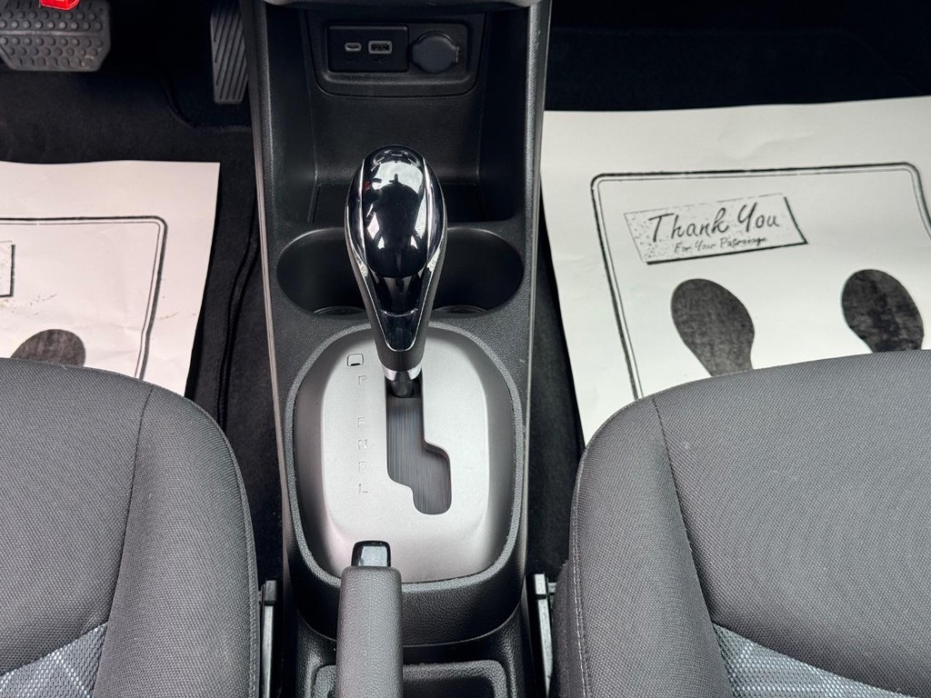 Chevrolet Spark Vehicle Full-screen Gallery Image 13