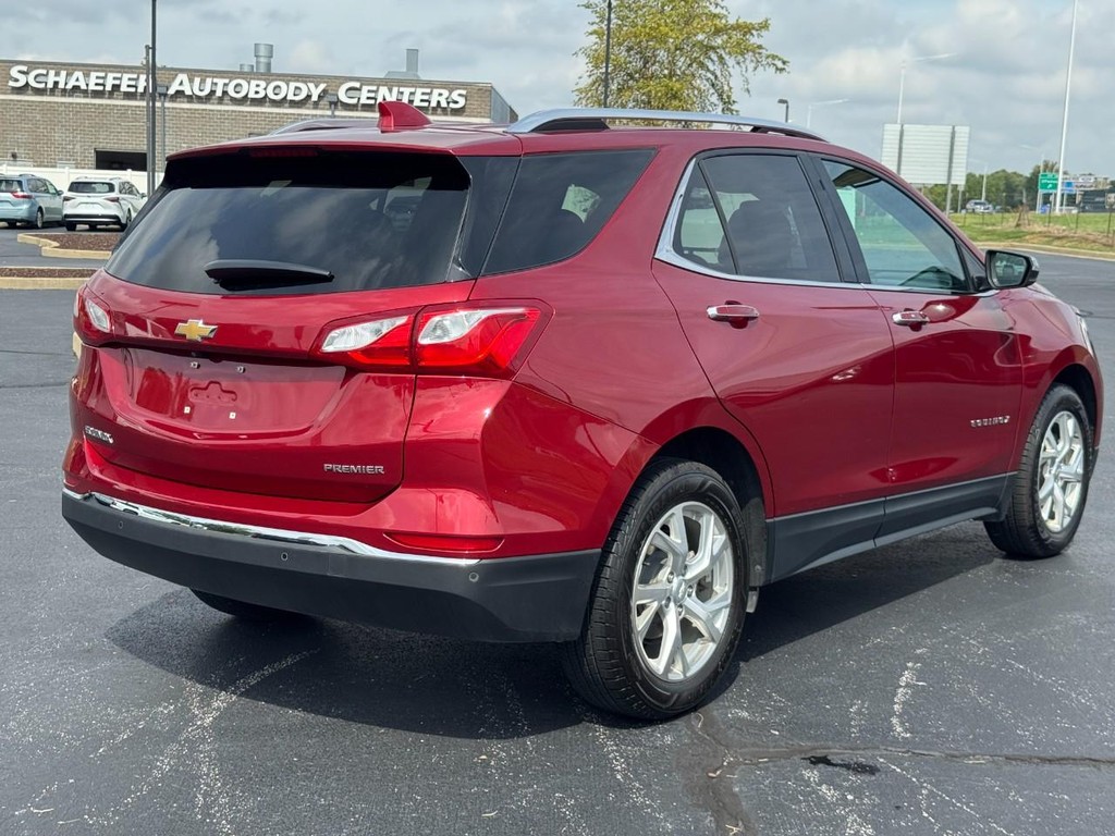 Chevrolet Equinox Vehicle Full-screen Gallery Image 04