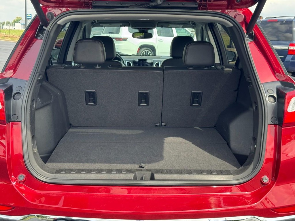 Chevrolet Equinox Vehicle Full-screen Gallery Image 06