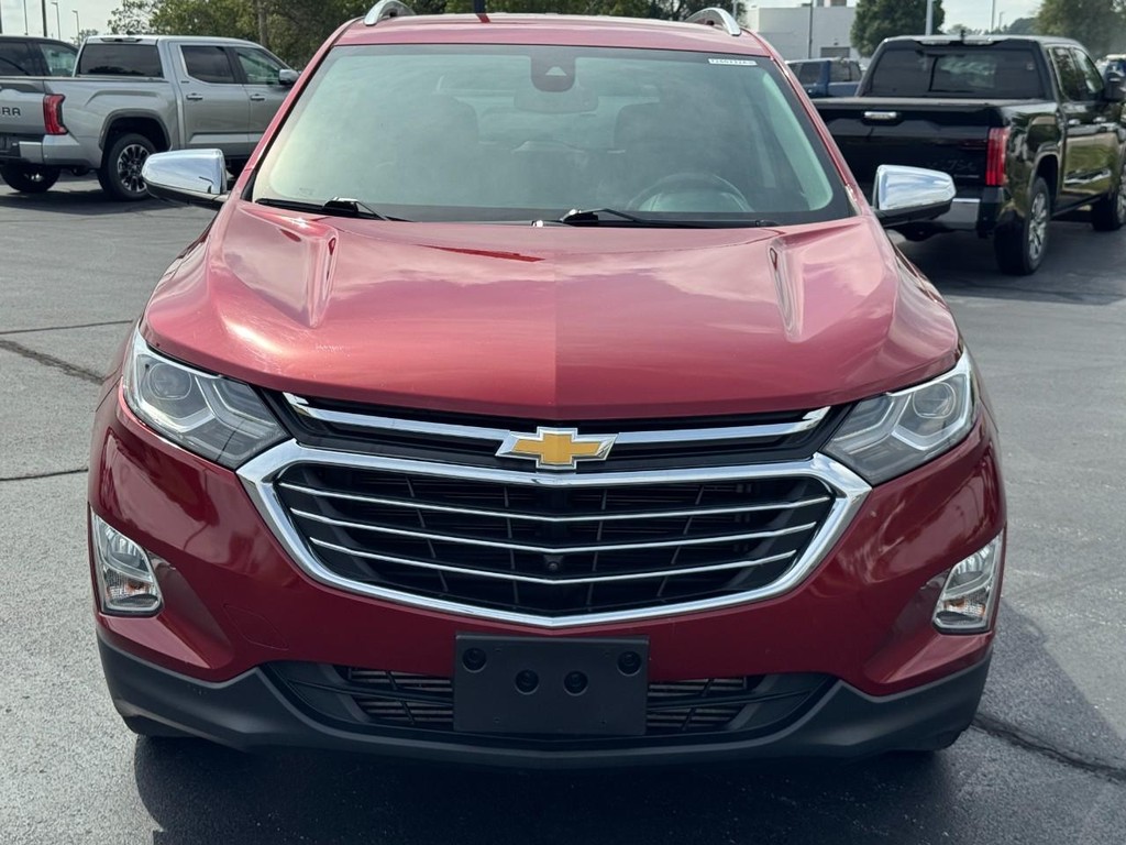 Chevrolet Equinox Vehicle Full-screen Gallery Image 10