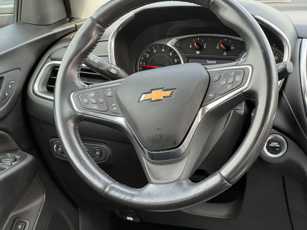 Chevrolet Equinox Vehicle Full-screen Gallery Image 13