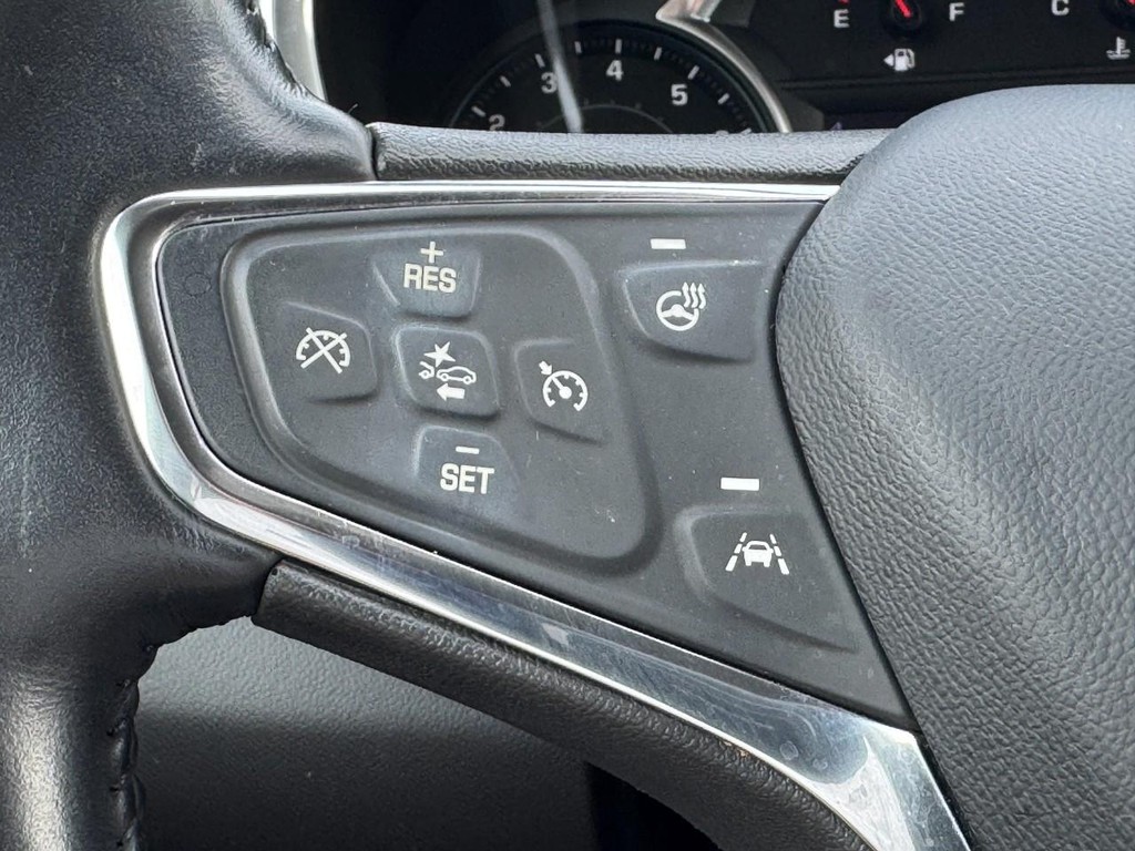 Chevrolet Equinox Vehicle Full-screen Gallery Image 21