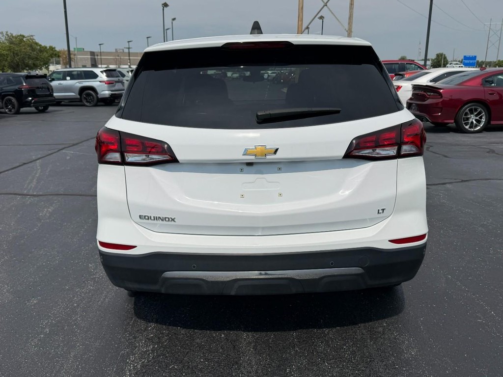 Chevrolet Equinox Vehicle Full-screen Gallery Image 04