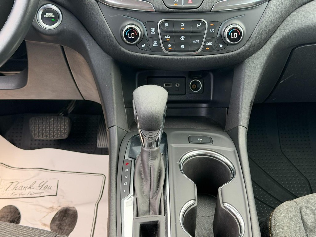 Chevrolet Equinox Vehicle Full-screen Gallery Image 14