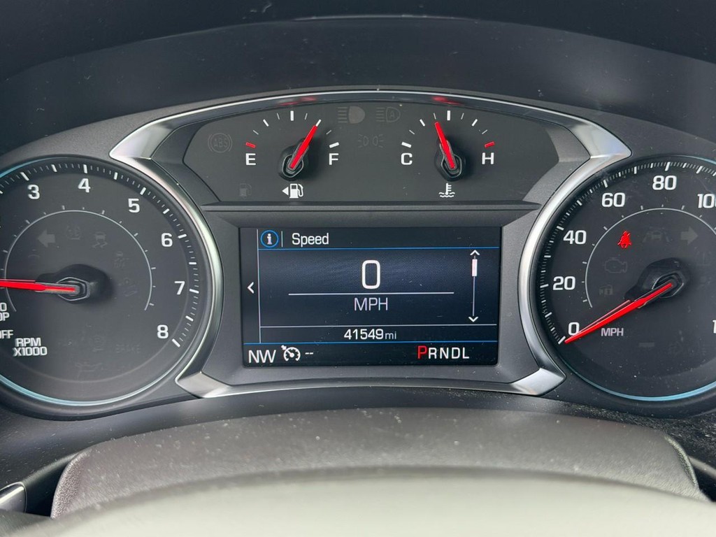 Chevrolet Equinox Vehicle Full-screen Gallery Image 20