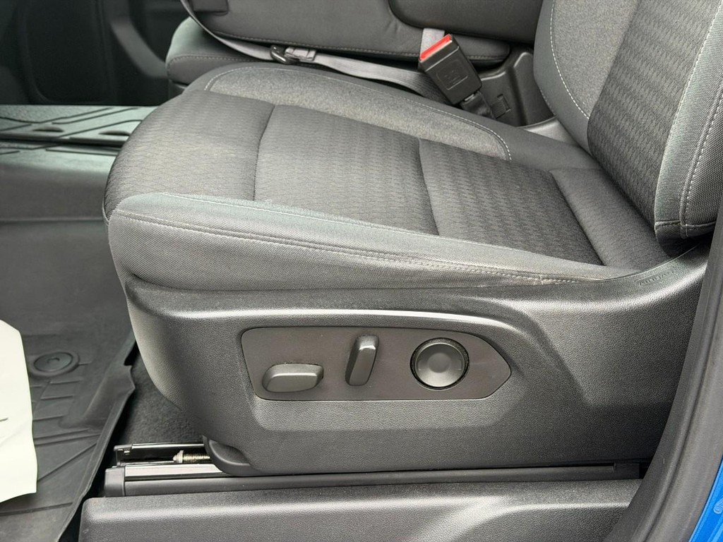 Chevrolet Silverado 1500 Vehicle Full-screen Gallery Image 17