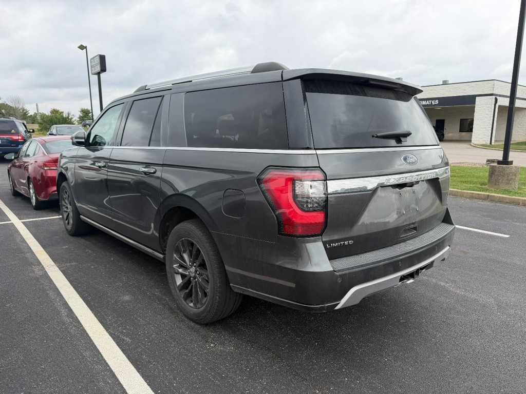Ford Expedition Max Vehicle Full-screen Gallery Image 03
