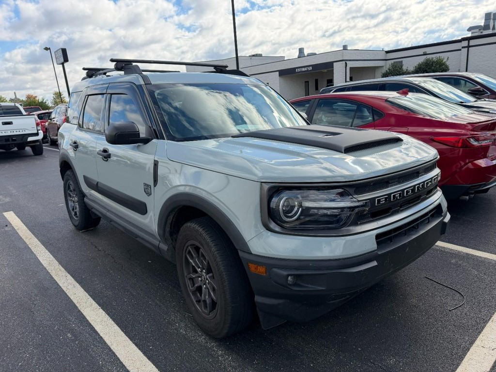 Ford Bronco Sport Vehicle Full-screen Gallery Image 02